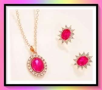 Beautiful hot pink necklace and earring set