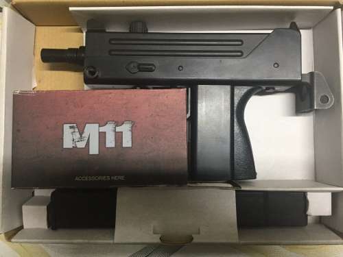 M11 Air Gas Gun