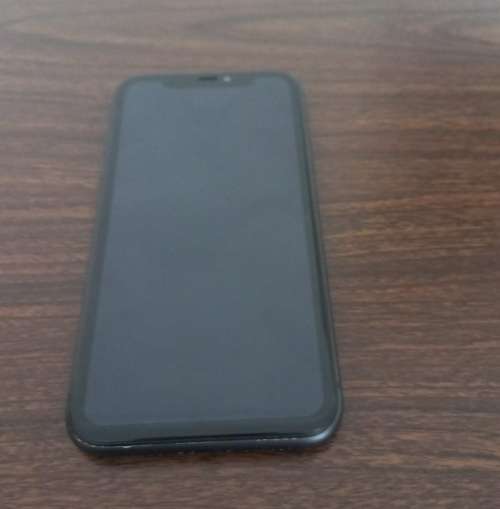 Iphone 11 ( Please Read)