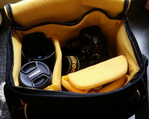 NIKON D5000 CAMERA, 3 x NIKON LENSES: 18-55mm, 55-200mm, 70-300mm, POLARIZED LENS, VALUE R16,500