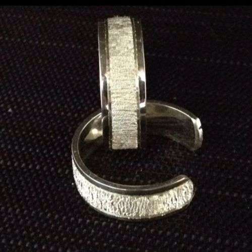 Sterling Silver Toe Ring With Frosted Detail