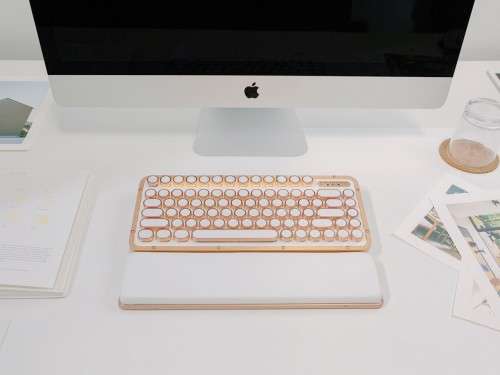 Azio Retro Compact Keyboard | Posh