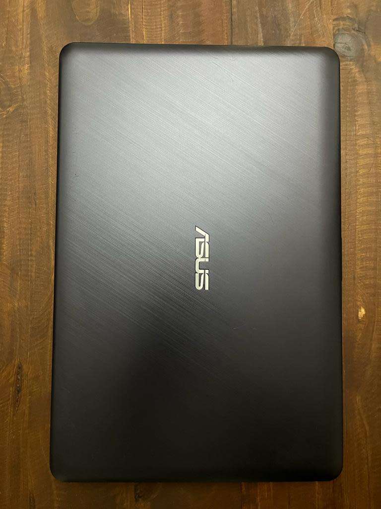 ASUS LAPTOP