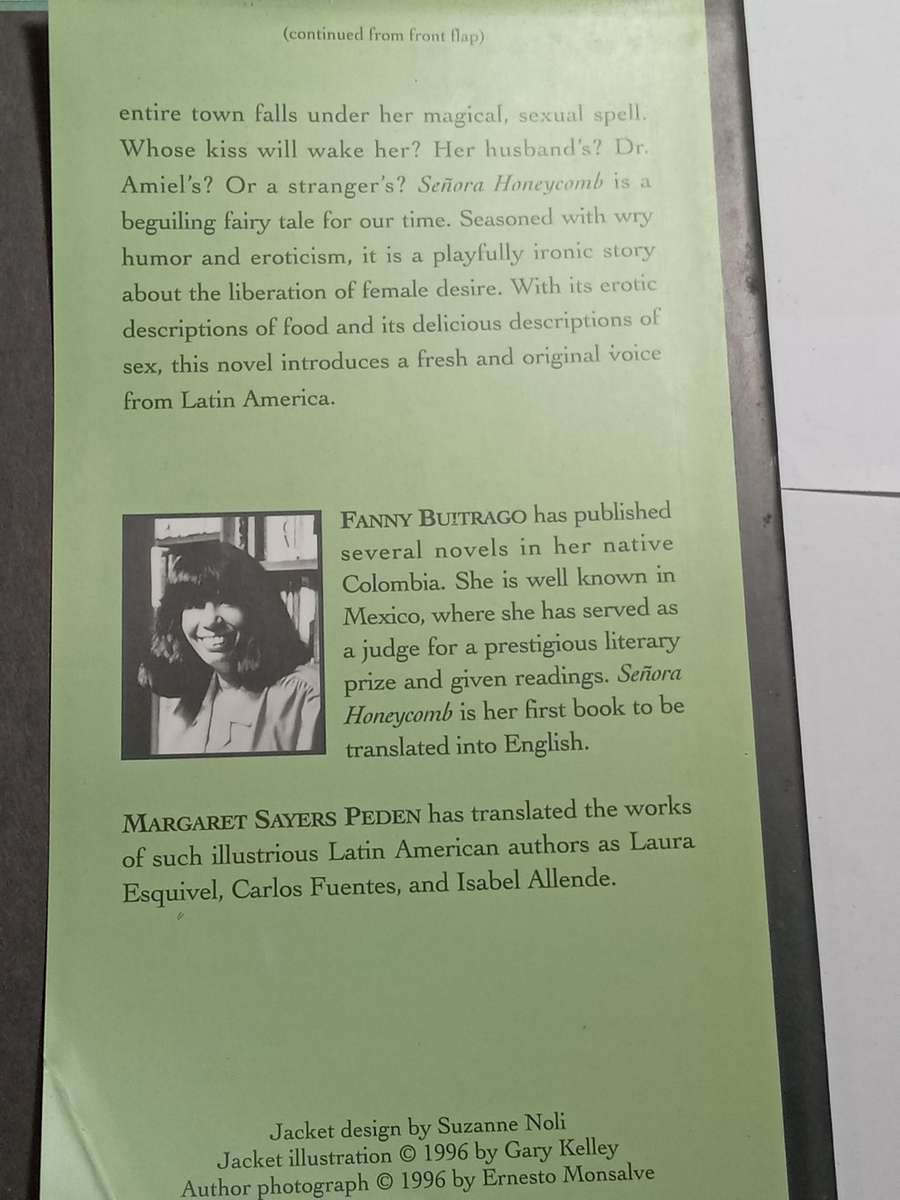 Señora Honey Comb -A Novel by: Fanny Buitrago