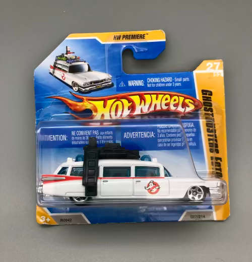 2010 GHOSTBUSTERS ECTO-1 NEW MODELS SHORT CARD HOT WHEELS