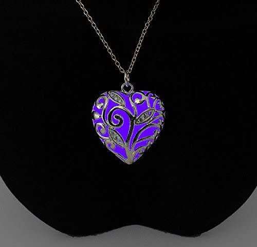 Glow in the dark necklaces ( PLEASE READ DESCRIPTION)