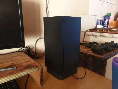 X Box series X with warrenty