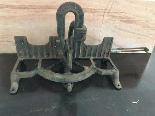 Stanley No 150 cast iron  miter box