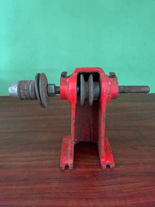 Millers Falls belt driven bench mounted grinder and buffer