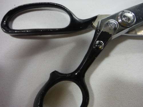 Vintage Canary Pinking Shears