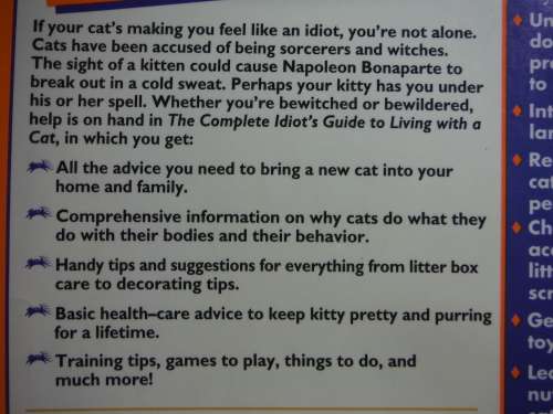 The Complete Idiot`s Guide to Living with a Cat - Carolyn Janik