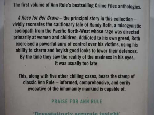 A Rose for Her Grave and Other True Stories - Paperback - Ann Rule