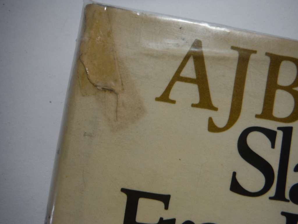 Slaves and Free Blacks at the Cape 1658-1700 - Hardcover - AJ Boeseken - 1977 First Edition