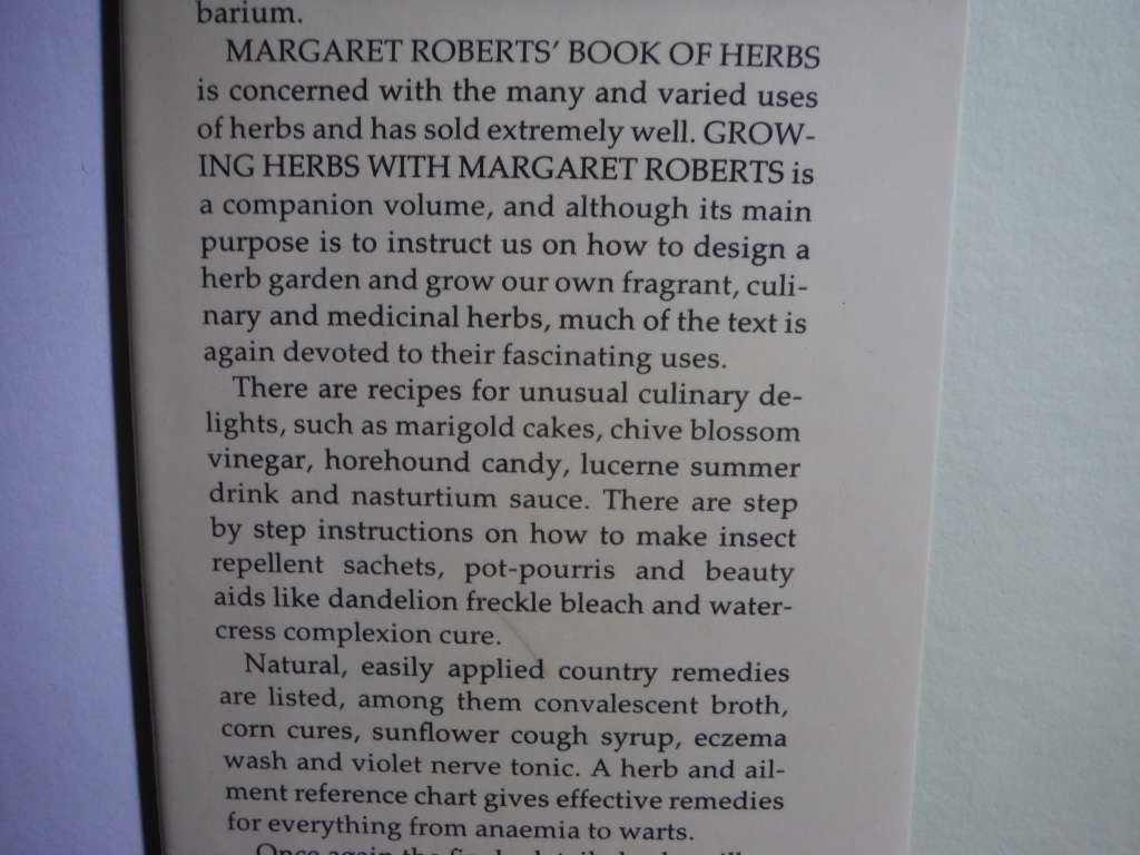 Growing Herbs with Margaret Roberts : A Guide to Growing Herbs in South Africa - Hardcover