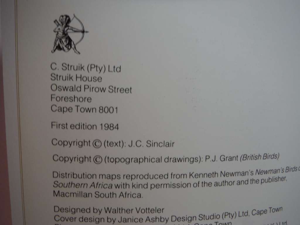 Ian Sinclair`s Field Guide to The Birds of Southern Africa - Paperback - 1984 First Edition
