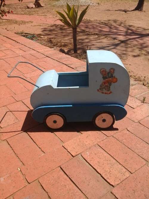 VINTAGE WOODEN PRAM FOR DOLL