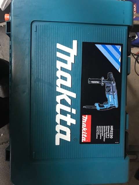 Makita HR2230 Rotary Hammer Drill