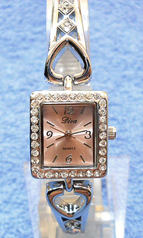 ***SMALL SILVER GLITTER WATCH***