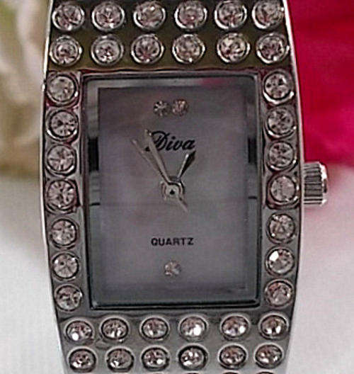 SMALL SILVER GLITTER BANGLE-STOCK CLEARANCE !