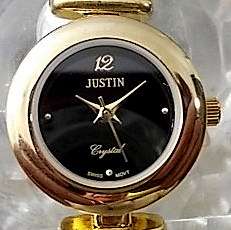 --*****GOLD***LADIES EXCELLENT SMALL QUARTZ WATCH**