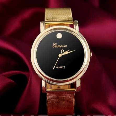 --********LADIES/MEN GENEVA  GOLD DOT  STAINLESS STEEL QUARTZ WATCH**