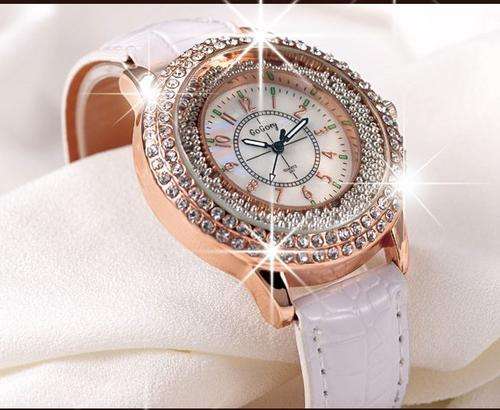 --***LADIES ** CRYSTAL ENCRUSTED ~Gogoey 051 QUARTZ  Watch  -  WHITE