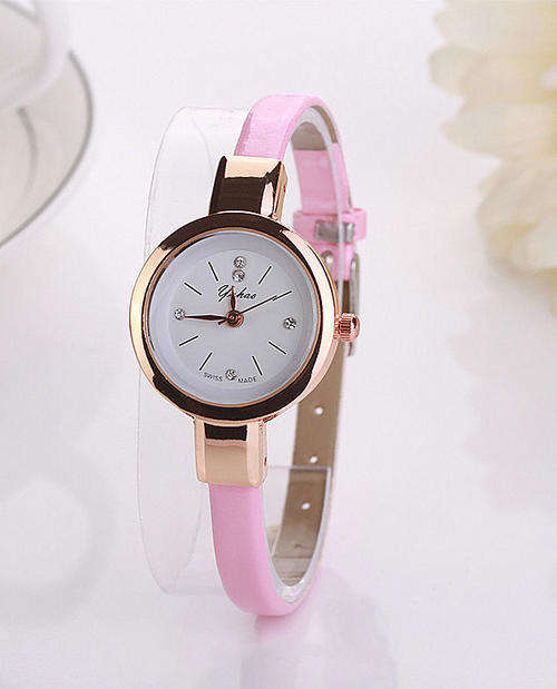 *** Ladies Excellent quality**Petite** Very Feminine**  Watch **