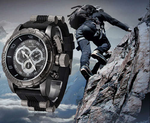 ** Modern Fashion MASSIVE V6 Brand Steel /Rubber mens watch ***