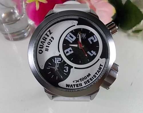 ** Modern Fashion MASSIVE 52mm ALTAV   mens watch ***STOCK CLEARANCE !!