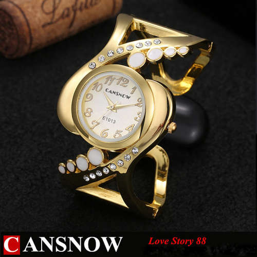 --***LADIES **  LOVELY CANSNOW **GOLDEN BANGLE **QUARTZ WATCH**