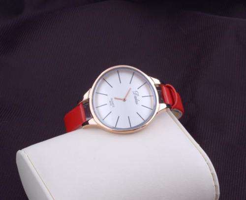 --***LADIES ** BIG DIAL *CURVED ROSE GOLD **QUARTZ WATCH**