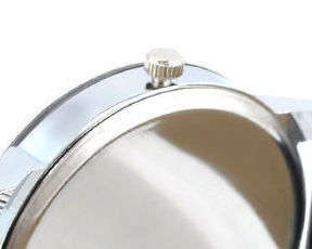 --***LADIES ** HOT FASHION ** RED POINTER GENEVA ~  QUARTZ WATCH** LEATHER  STRAP