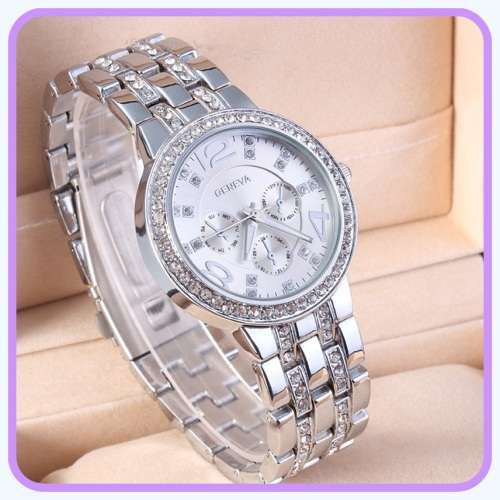 --********LADIES GENEVA FULL BLING SILVER DESIGNER STYLE  STAINLESS STEEL QUARTZ WATCH**