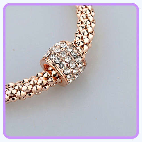 **LADIES **AUSTRIAN CRYSTAL ENCRUSTED ~Gogoey~ROSE GOLD  QUARTZ  Watch + SET OF LONG WAY BRACELETS