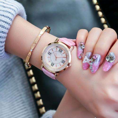 --***LADIES ** LOVELY CRYSTAL ENCRUSTED~ROSE GOLD  QUARTZ  Watch  -