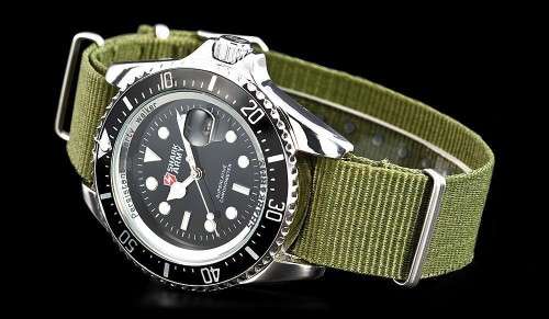 *** SHARK ARMY-Luxury Men Date  Quartz Military Sport Wrist Watch** From: ALASKA, United St