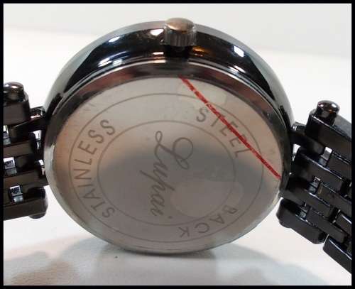 --***LADIES **ELEGANT,BEAUTIFUL CRYSTAL EMBEDDED **BLACK QUARTZ WATCH**