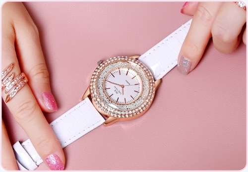 --***LADIES *BIG DIAL*WOW FACTOR* CRYSTAL ENCRUSTED ~WHITE & ROSE GOLD  QUARTZ  Watch  -