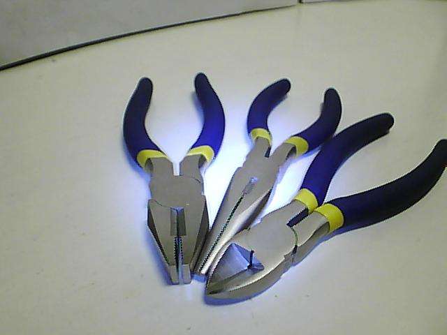 QUALITY  PROFESSIONAL 3 PLIERS SET
