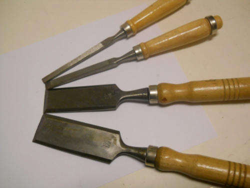 AUCTION LOT-  4   CARPENTERS CHISELS
