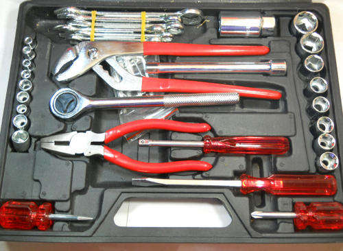 40 PC TOOL KIT--WAREHOUSE REJECTS---