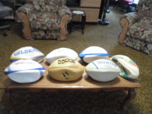7 old collectable rugby bolls