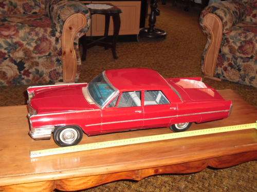Extra large 650mm long Japan Tin Plate Cadillac