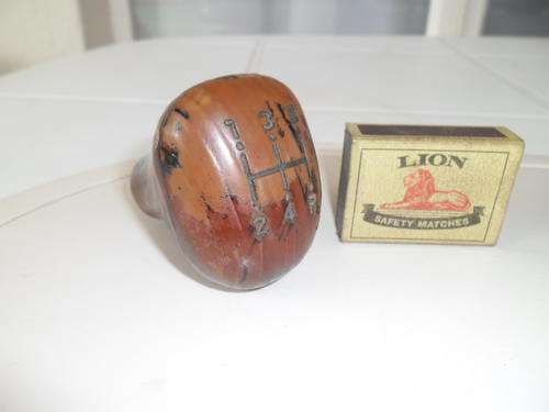 stunning vintage Alfa wood gear knob