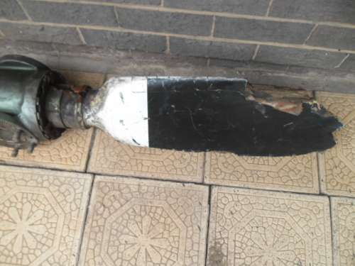 Large wood and steel aircraft propeller weighs 33kg size 2 meter long see condition