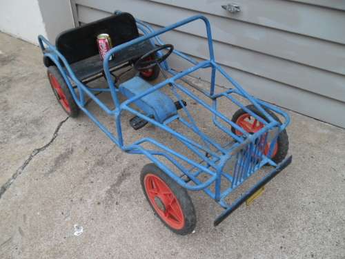 Stunning Jeep pipe petal car size is 1300 mm long weighs 16kg pick up only or arrange own courier