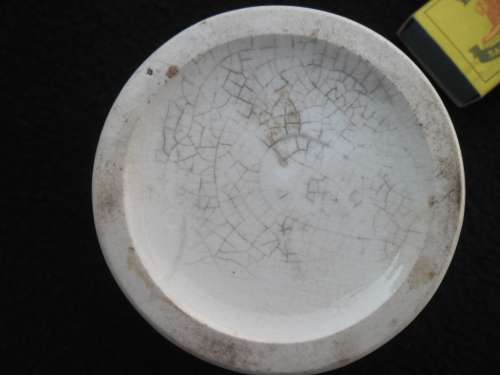 A Vinolia Shaving soap pot and lid see condition with cracks postnet postage R120