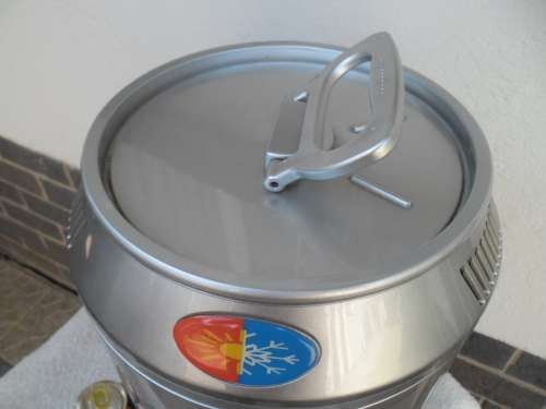 Large Castle Lite cooler can working size is 450mm high SAPO Postge is R140.00