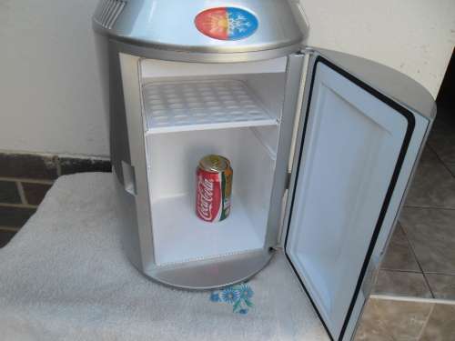 Large Castle Lite cooler can working size is 450mm high SAPO Postge is R140.00