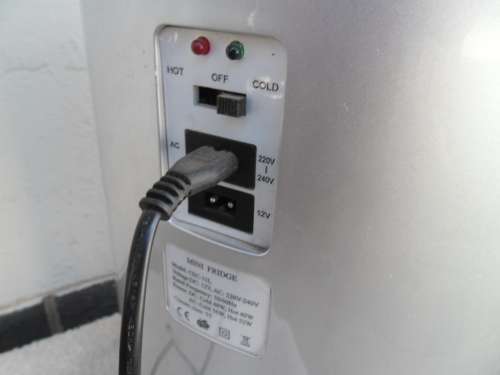 Large Castle Lite cooler can working size is 450mm high SAPO Postge is R140.00